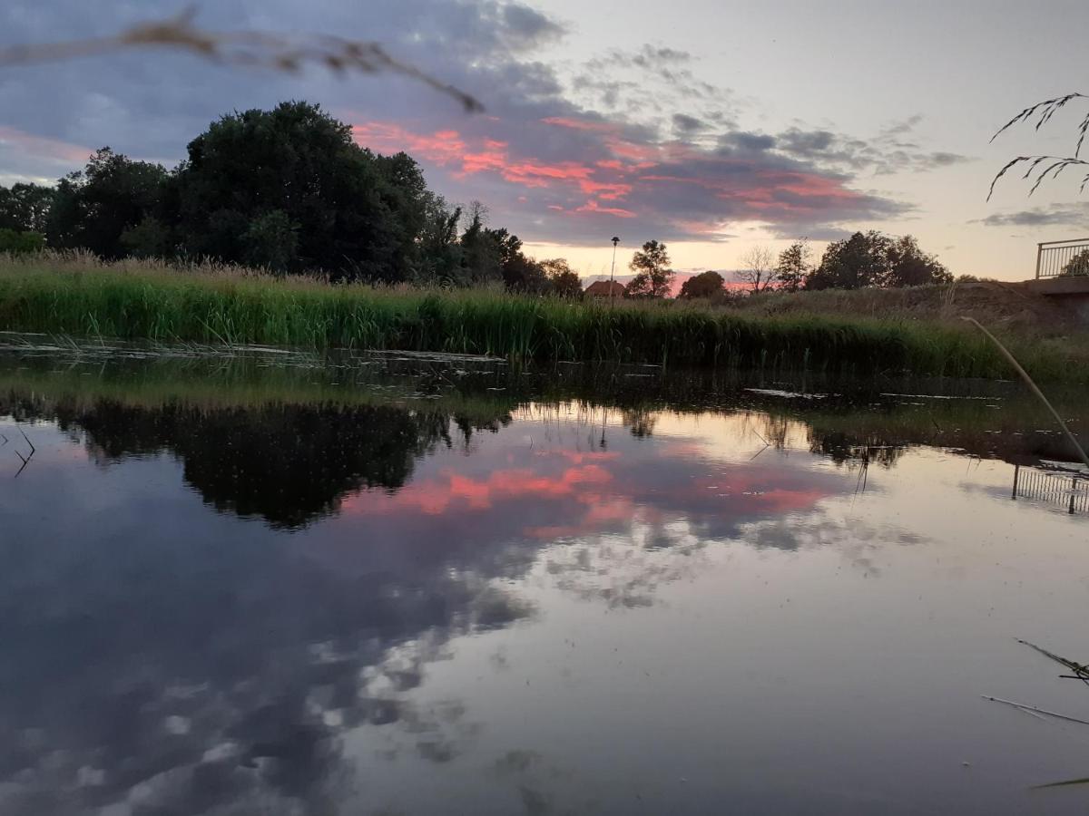Ferienwohnung Ehemalige Revierfoersterei "Uns Luett" Kuhstorf Exteriér fotografie